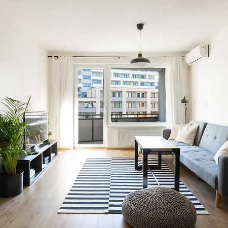 Quiet & Cozy Apartment Old Town - Free Underground Parking 科希策 外观 照片