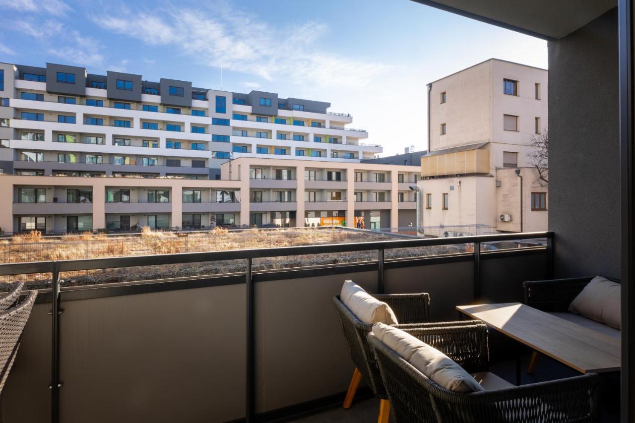 Quiet & Cozy Apartment Old Town - Free Underground Parking 科希策 外观 照片